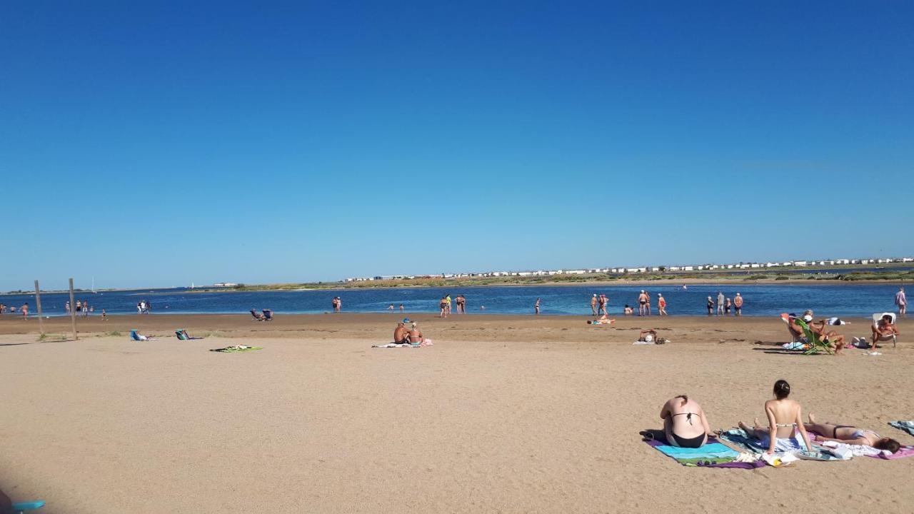 גרואיסאן Studio Cabine Avec Jardinet A 30 M De La Plage, Au Calme. מראה חיצוני תמונה