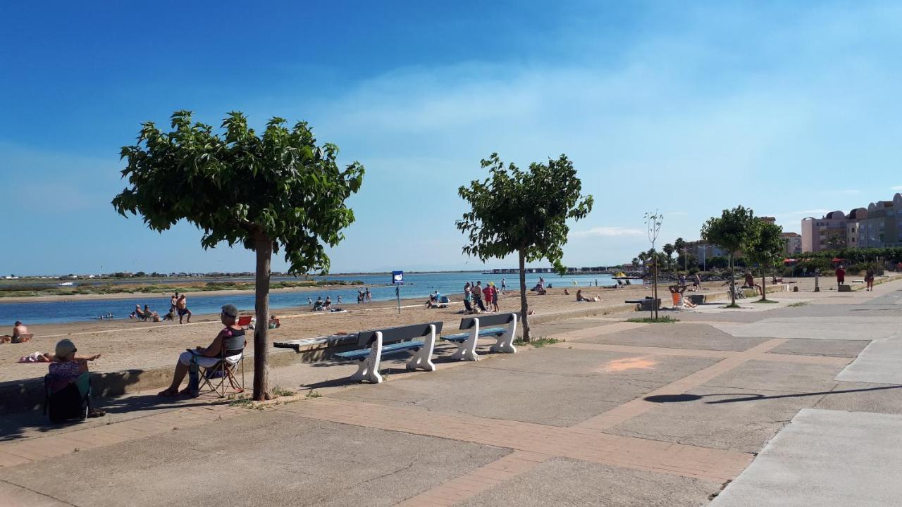 גרואיסאן Studio Cabine Avec Jardinet A 30 M De La Plage, Au Calme. מראה חיצוני תמונה
