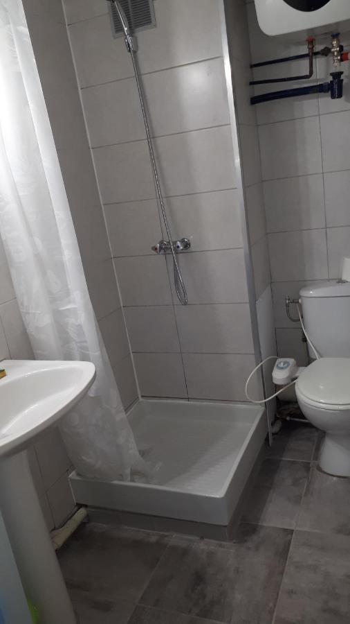 גרואיסאן Studio Cabine Avec Jardinet A 30 M De La Plage, Au Calme. מראה חיצוני תמונה