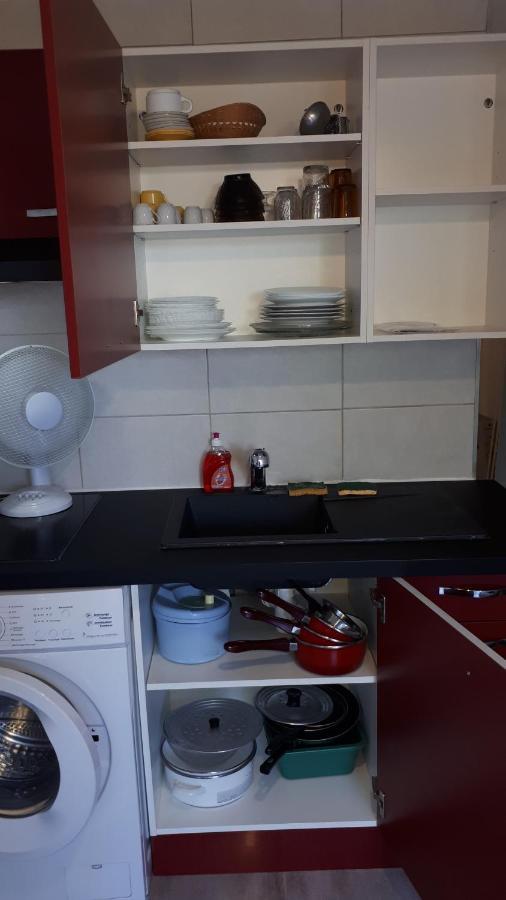 גרואיסאן Studio Cabine Avec Jardinet A 30 M De La Plage, Au Calme. מראה חיצוני תמונה